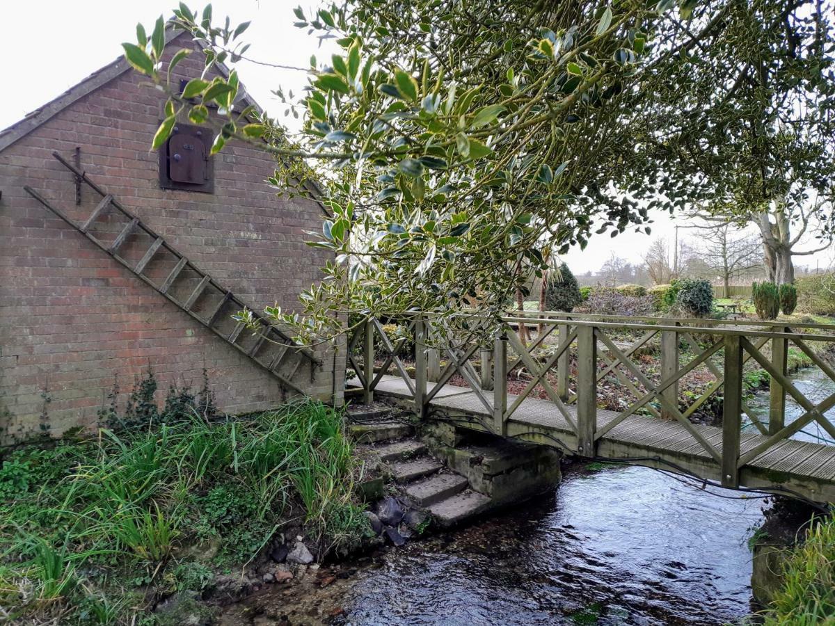 Sculthorpe Mill Hotel Fakenham Eksteriør billede